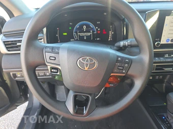 2025 Toyota Camry LE - miniatura 10