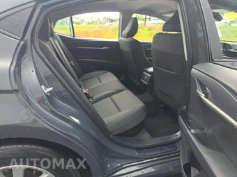 2025 Toyota Camry LE - miniatura 16