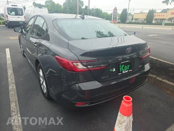 2025 Toyota Camry LE - miniatura 6