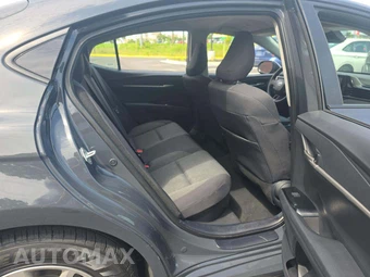 2025 Toyota Camry LE - miniatura 16