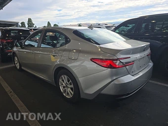 2025 Toyota Camry LE - miniatura 6