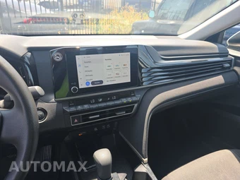 2025 Toyota Camry LE - miniatura 11