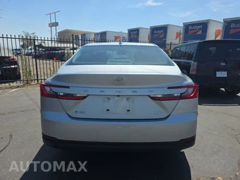 2025 Toyota Camry LE - miniatura 5