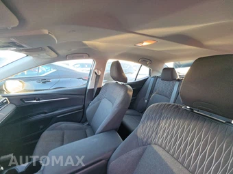 2025 Toyota Camry LE - miniatura 18