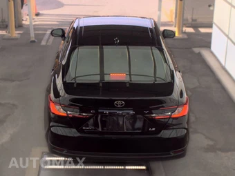 2025 Toyota Camry LE - miniatura 5