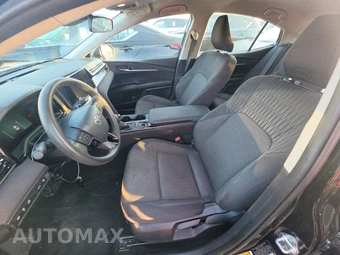 2025 Toyota Camry LE - miniatura 7