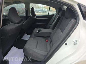 2025 Toyota Camry LE - miniatura 13