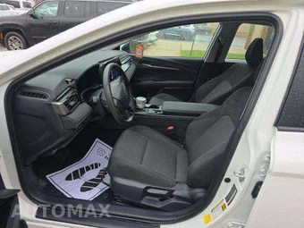2025 Toyota Camry LE - miniatura 6