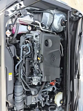 2025 Toyota Camry LE - miniatura 21