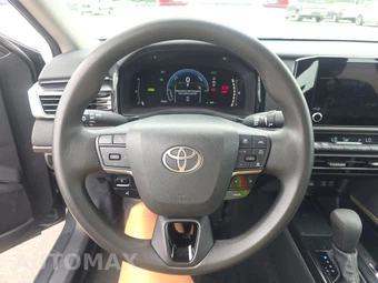 2025 Toyota Camry LE - miniatura 10