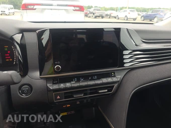 2025 Toyota Camry LE - miniatura 11