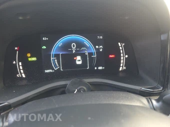 2025 Toyota Camry LE - miniatura 12