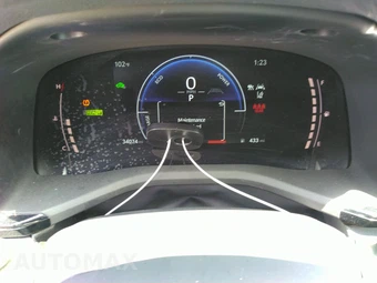 2025 Toyota Camry LE - miniatura 18