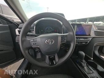 2025 Toyota Camry LE - miniatura 10