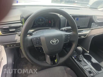 2025 Toyota Camry LE - miniatura 11