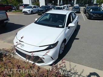 2025 Toyota Camry LE - samochód z USA z aukcji Manheim, oferta Kup Teraz w AUTOMAX