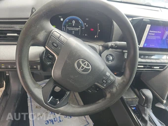 2025 Toyota Camry LE - miniatura 10