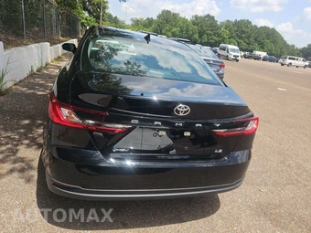 2025 Toyota Camry LE - miniatura 5