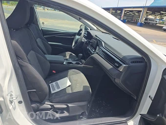 2025 Toyota Camry LE - miniatura 8