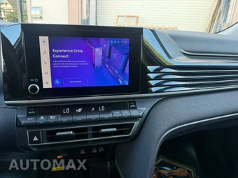 2025 Toyota Camry LE - miniatura 14