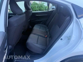 2025 Toyota Camry LE - miniatura 16
