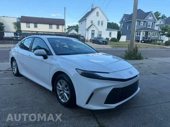 2025 Toyota Camry LE - miniatura 7