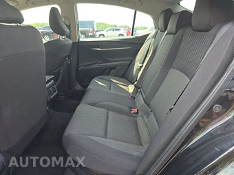 2025 Toyota Camry LE - miniatura 13