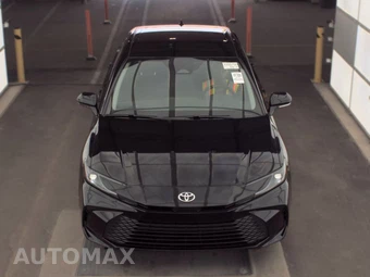 2025 Toyota Camry LE - miniatura 2