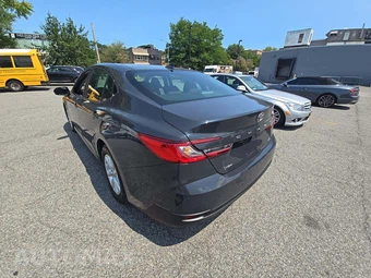 2025 Toyota Camry LE - miniatura 2