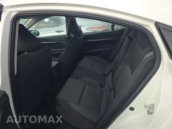 2025 Toyota Camry LE - miniatura 13