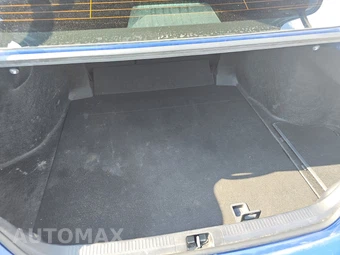 2025 Toyota Camry LE - miniatura 16