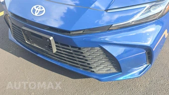 2025 Toyota Camry LE - miniatura 19