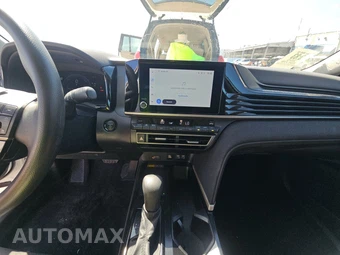 2025 Toyota Camry LE - miniatura 11