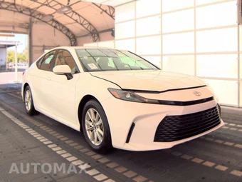 2025 Toyota Camry LE - miniatura 3