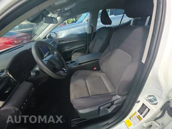 2025 Toyota Camry LE - miniatura 7