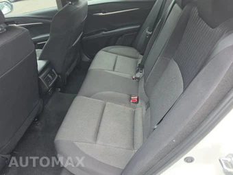 2025 Toyota Camry LE - miniatura 13