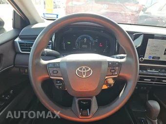 2025 Toyota Camry LE - miniatura 10