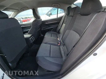 2025 Toyota Camry LE - miniatura 13