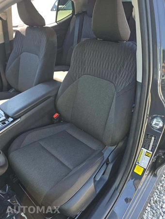 2025 Toyota Camry LE - miniatura 6