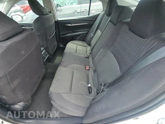 2025 Toyota Camry LE - miniatura 13
