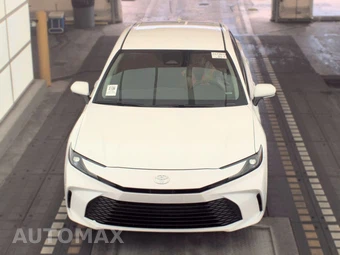 2025 Toyota Camry LE - miniatura 2