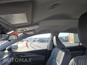 2025 Toyota Camry LE - miniatura 17