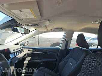 2025 Toyota Camry LE - miniatura 14