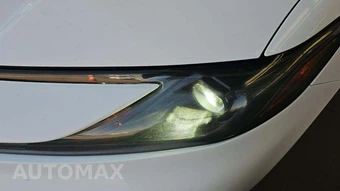 2025 Toyota Camry LE - miniatura 19