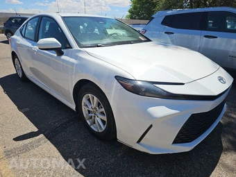 2025 Toyota Camry LE - miniatura 3