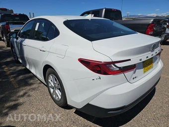 2025 Toyota Camry LE - miniatura 6