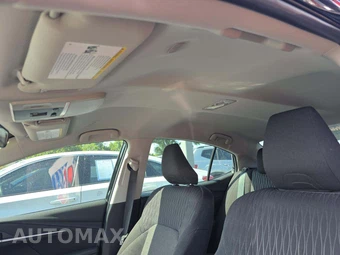 2025 Toyota Camry LE - miniatura 11