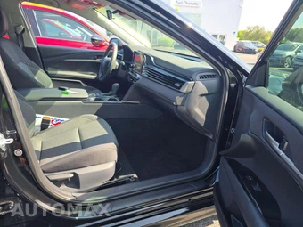 2025 Toyota Camry LE - miniatura 18