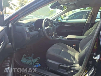 2025 Toyota Camry LE - miniatura 6