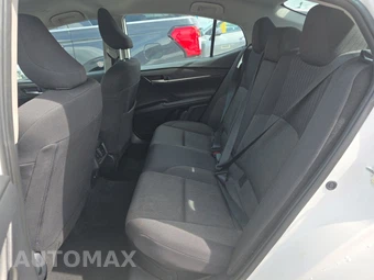 2025 Toyota Camry LE - miniatura 13